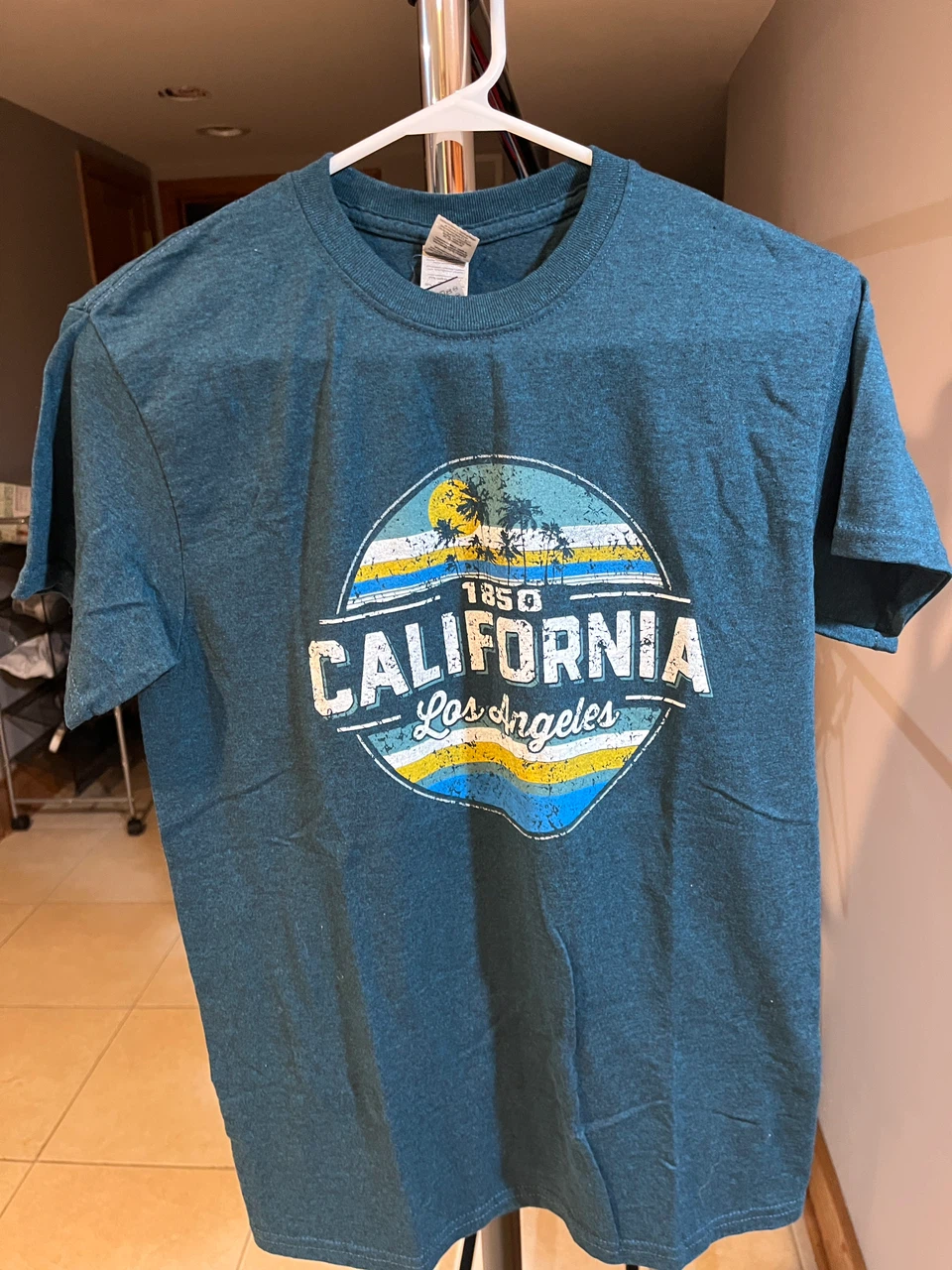 Gildan California Los Angeles Graphic T-Shirt