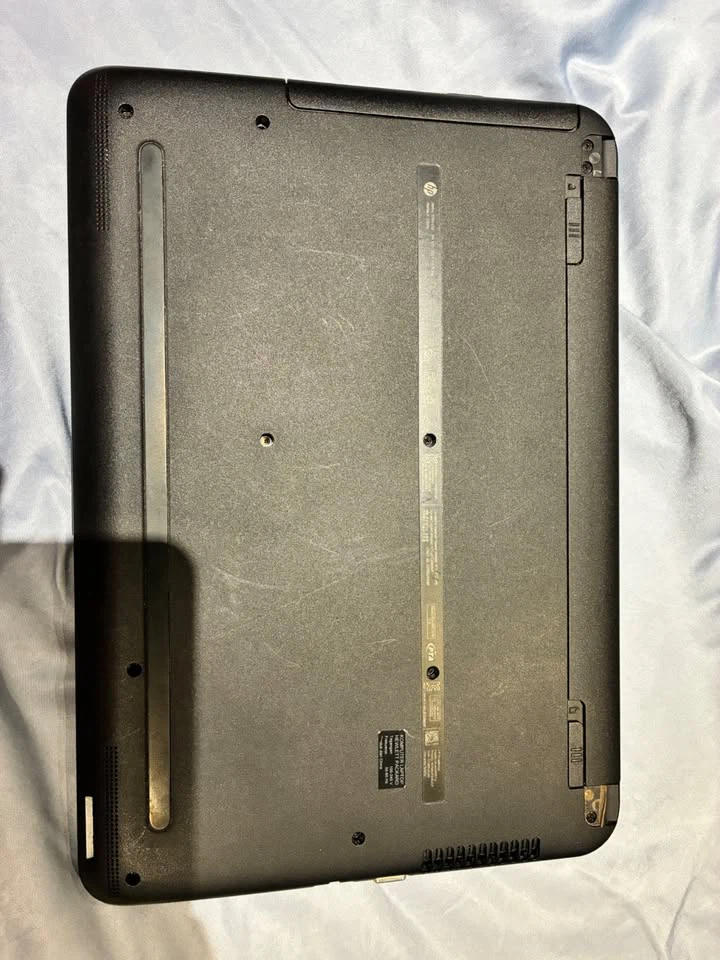 HP Pentium Laptop for Parts - photo 2