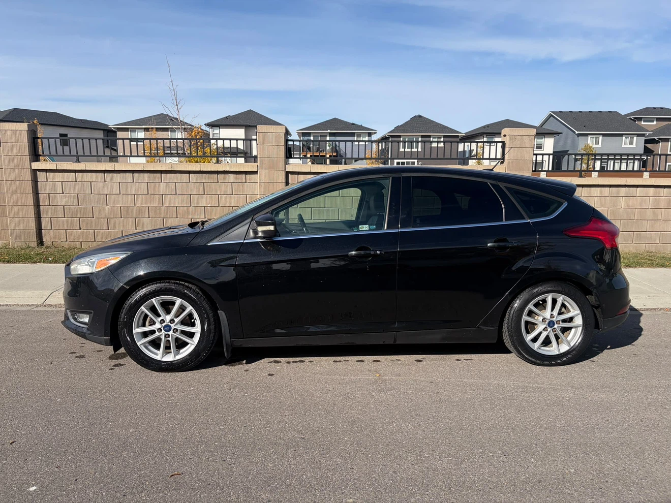 Ford Focus 2015  Titanium Hatchback - photo 2