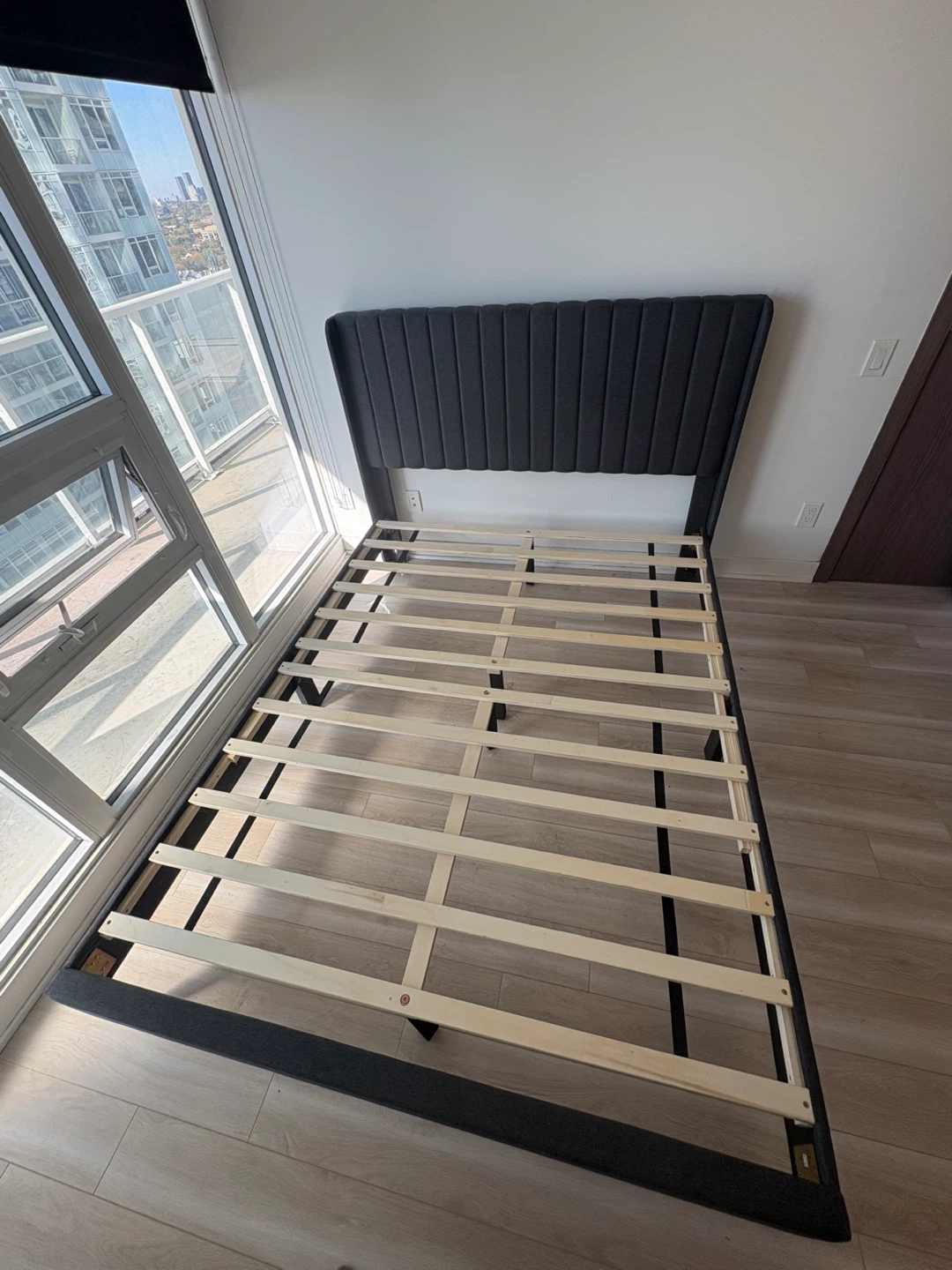Queen Size Upholstered Bedframe - photo 2