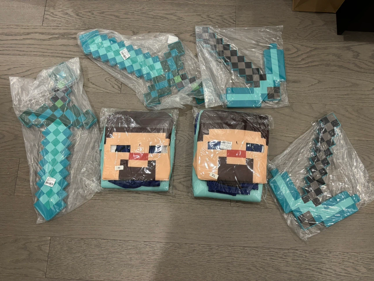 Minecraft Steve Costumes with pickaxe and sword - photo 2