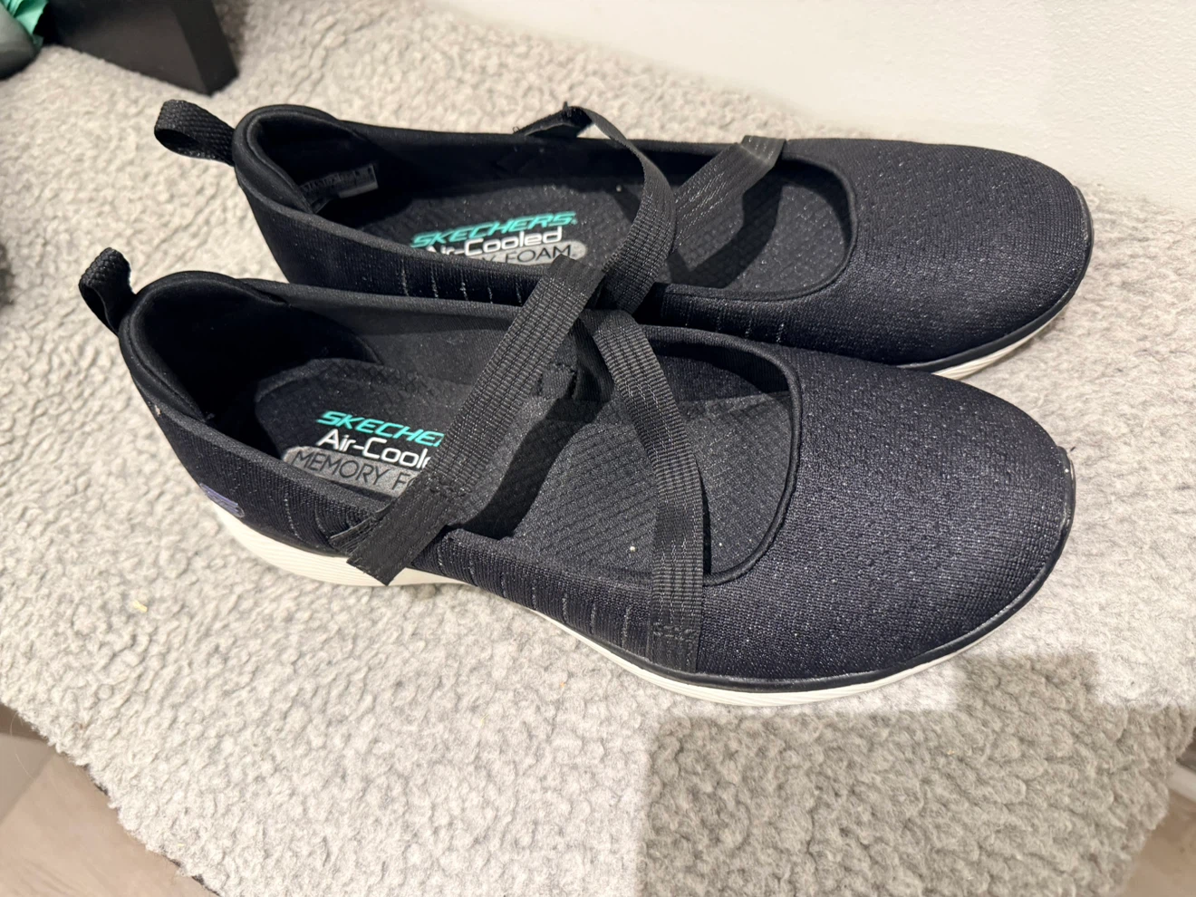 Skechers Air-Cooled Memory Foam Flats Black Size 7.5