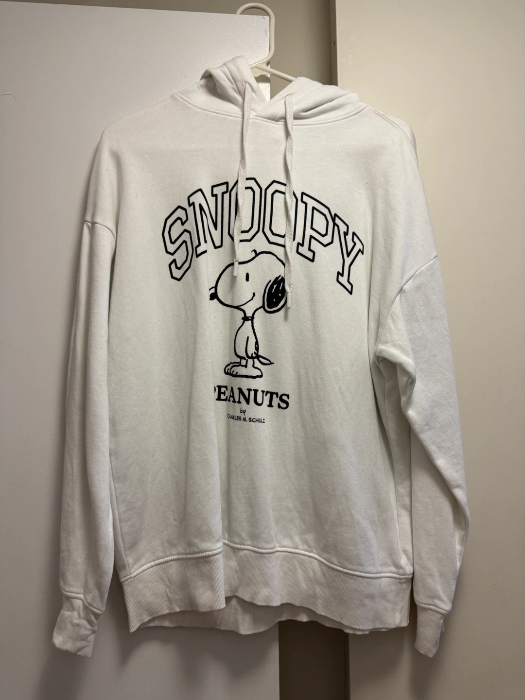 White Peanuts Snoopy Hoodie