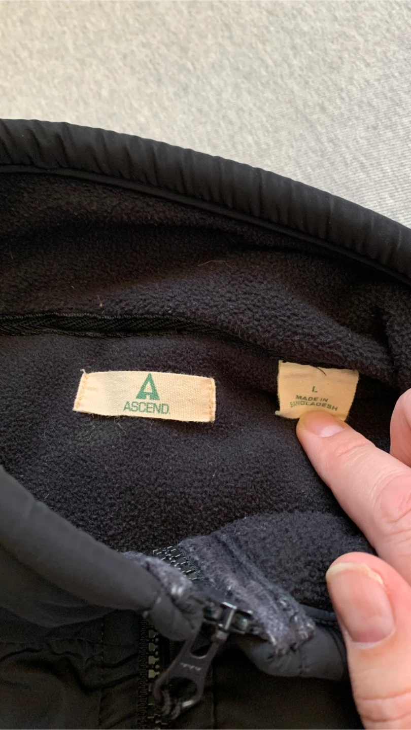 Ascend Black Fleece Jacket - Men’s Size Large - photo 3