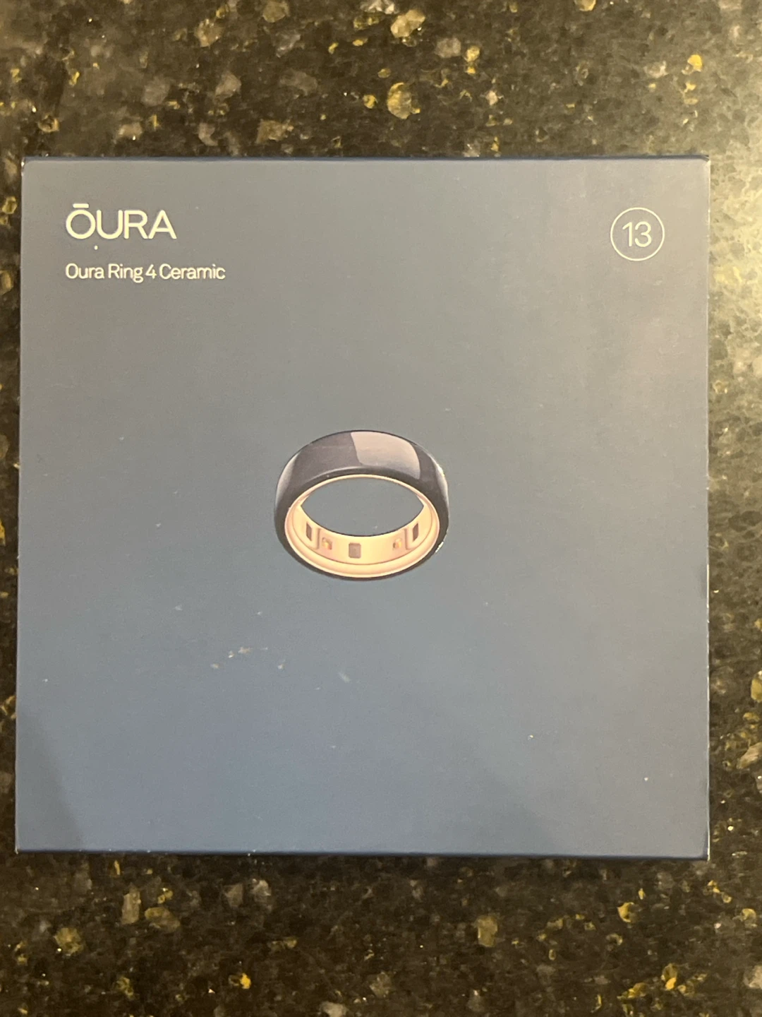 Oura Ring 4 - Ceramic Midnight - Size 13