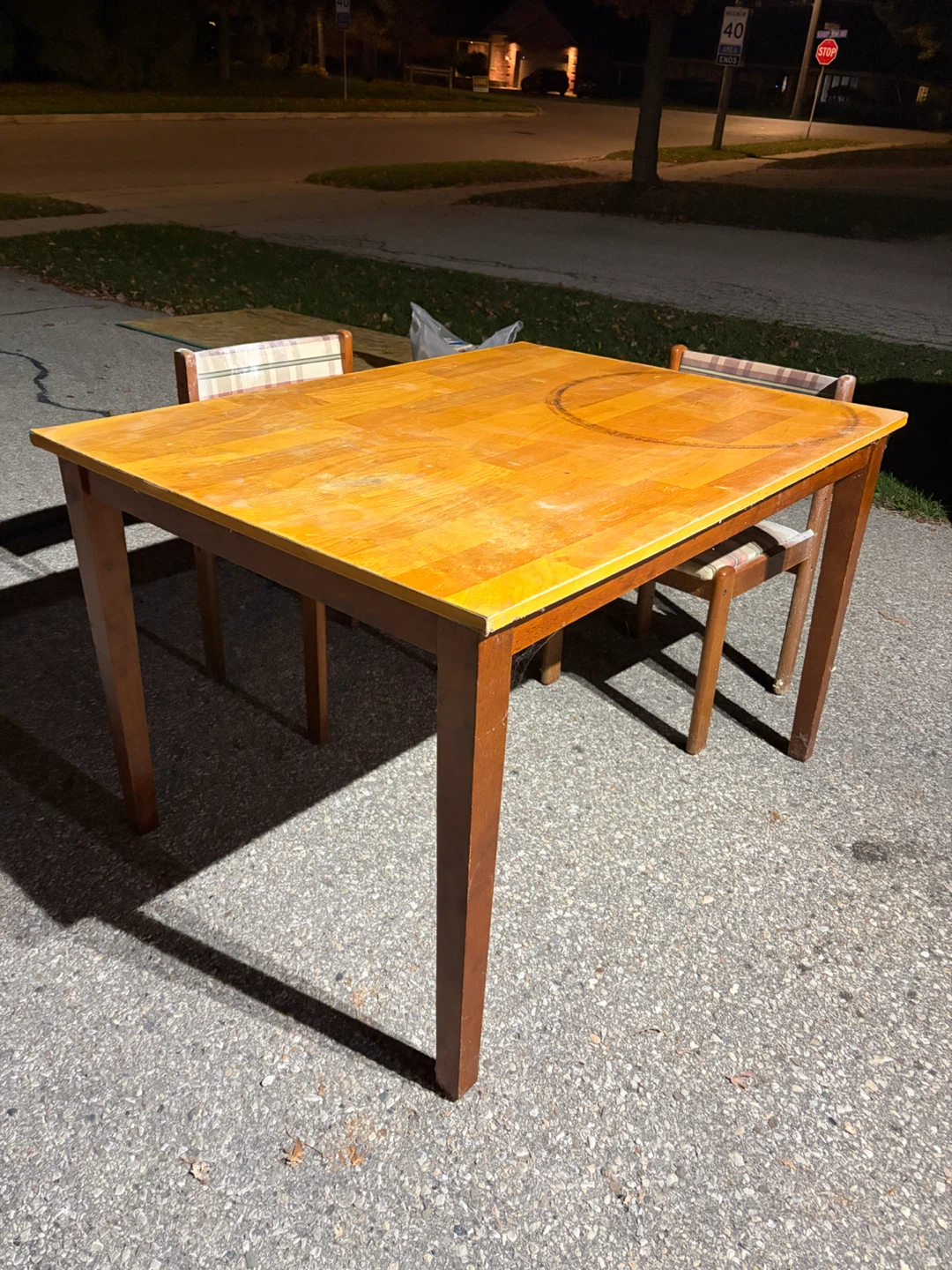 Wooden dining table with two chairs - photo 2