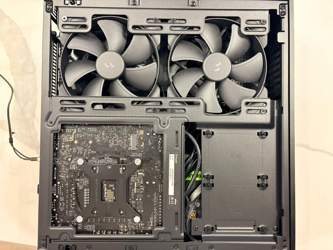 Fractal Design Ridge ITX Gaming PC - photo 3