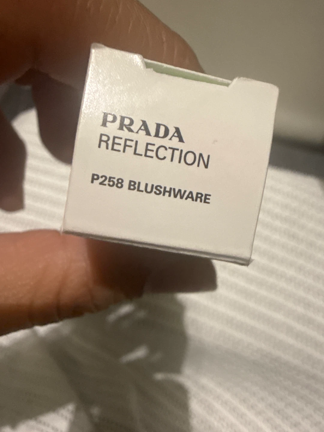 Prada Reflection Glossy Liquid Balm P258 Blushware - photo 2