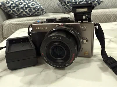 Panasonic LUMIX DMC-GX1 Lens Set SLR space grey digital camera