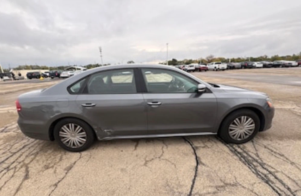 Volkswagen Passat Sedan - photo 5