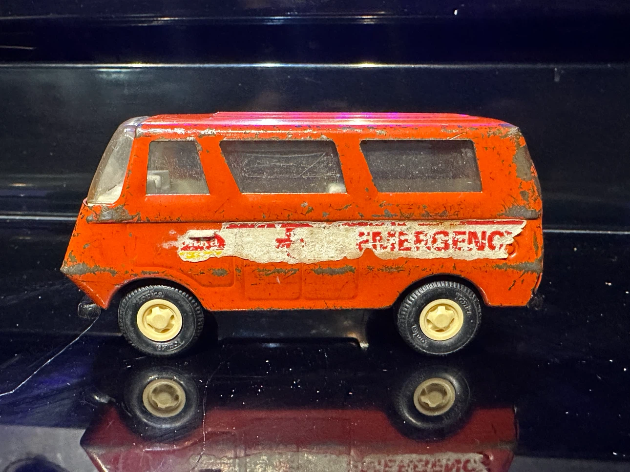 Vintage Tonka Emergency Van - photo 3