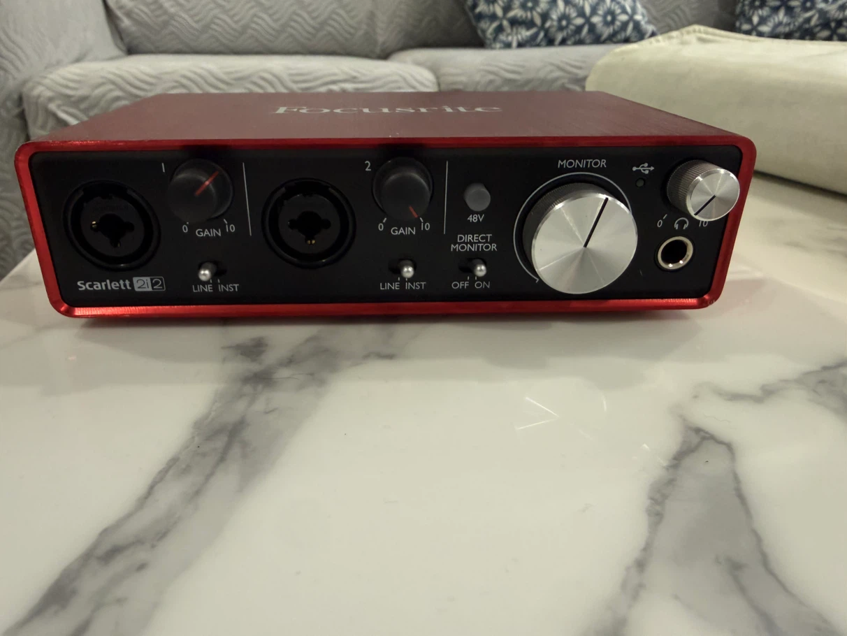 Focusrite Scarlett 2i2 Audio Interface