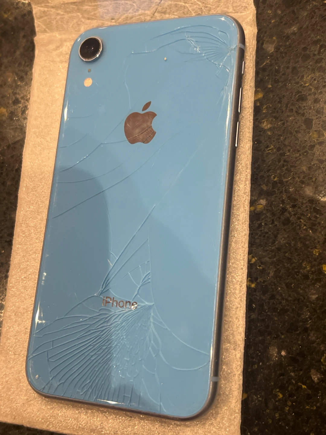 Blue iPhone XR - photo 2