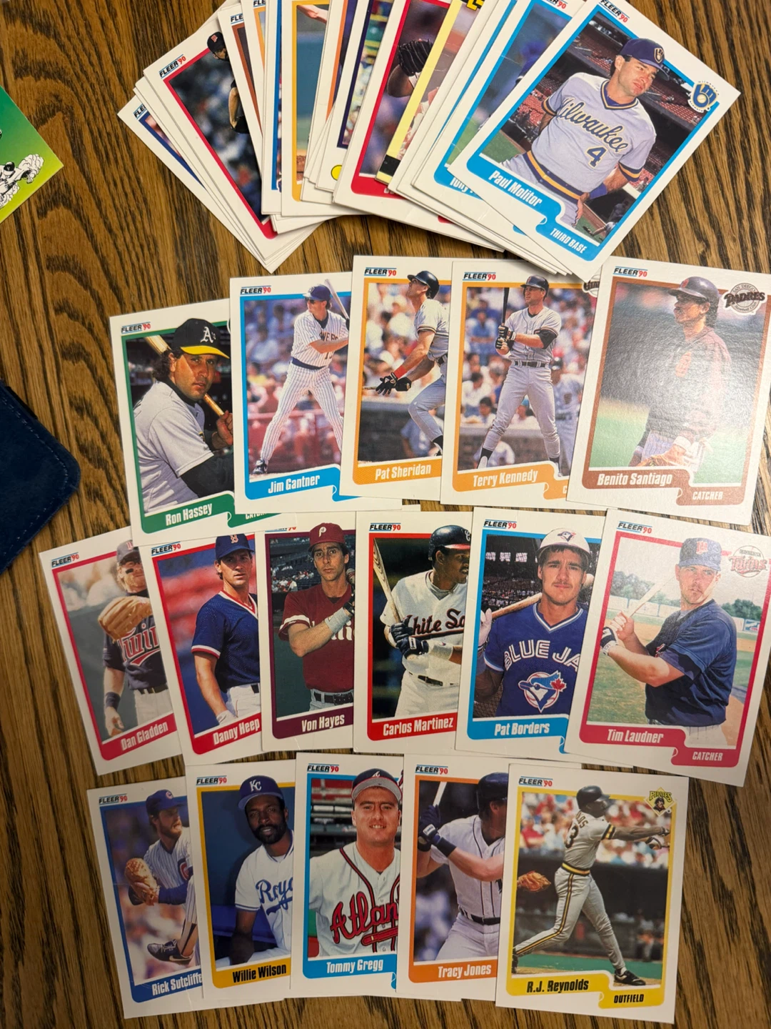 Lot of 1990 Fleer Baseball Cards