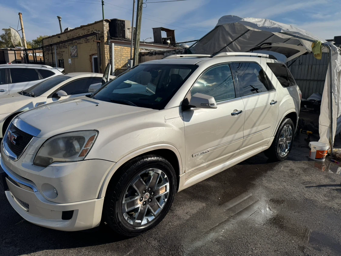 2012 GMC Acadia Denali SUV - photo 2