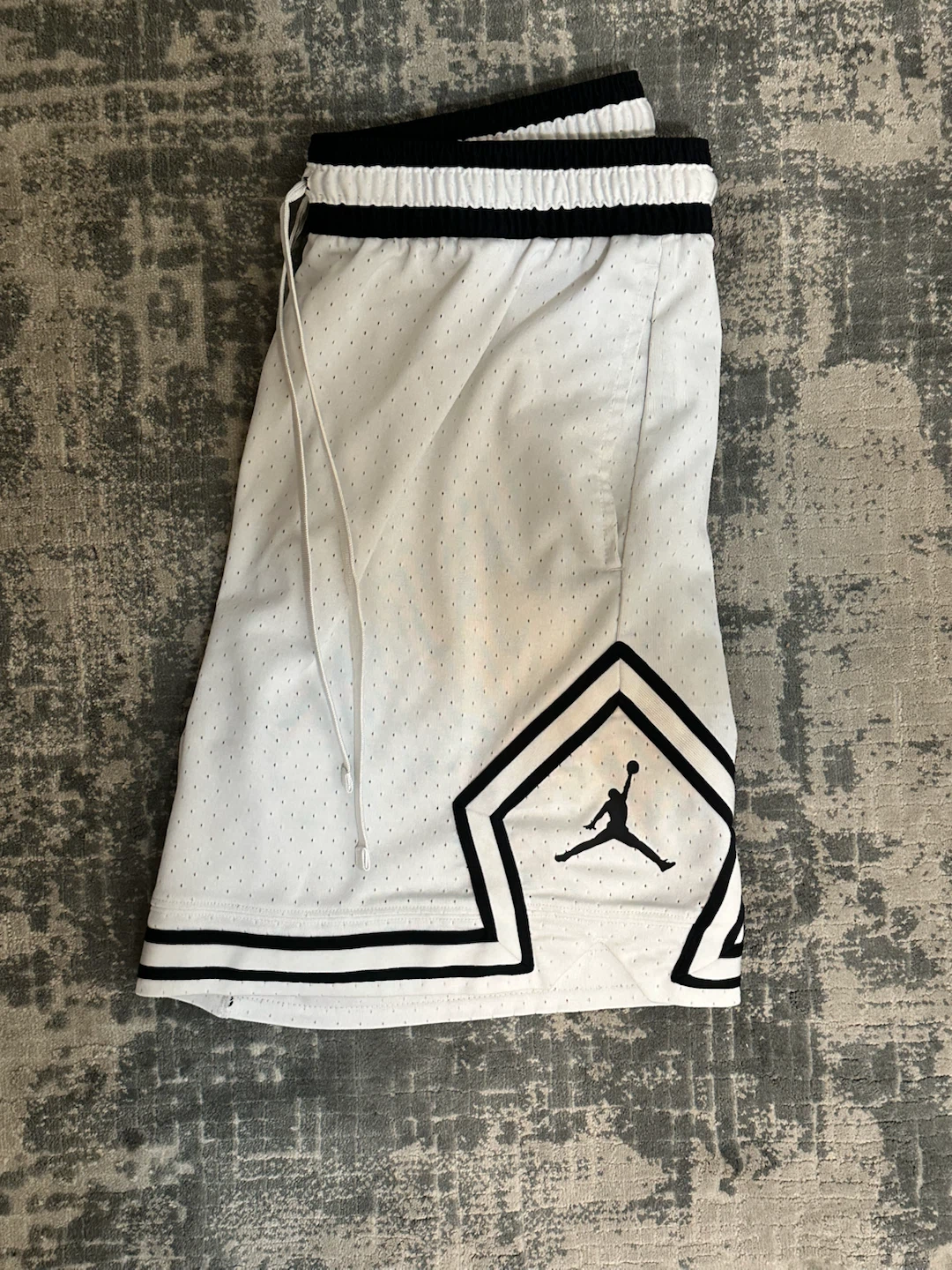 Jordan Dri-FIT Basketball Shorts - White/Black - Size Large - photo 4