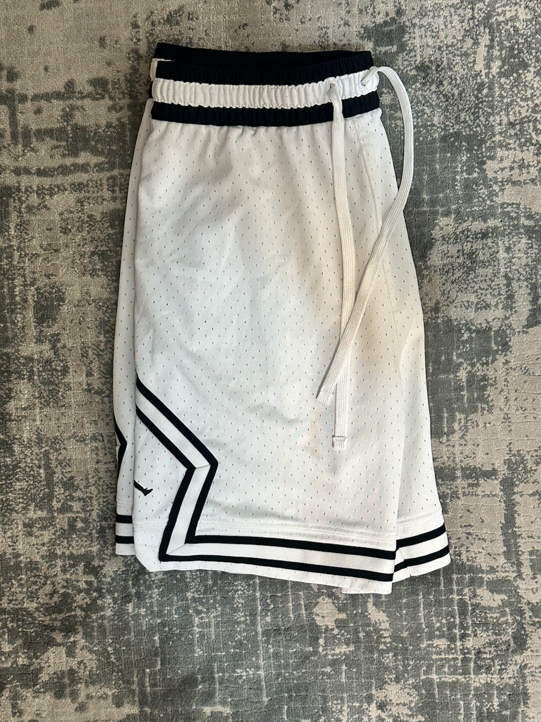 Jordan Dri-FIT Basketball Shorts - White/Black - Size Large - photo 5