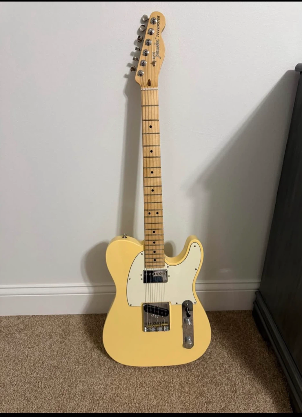 American Performer Telecaster® Hum in Vintage White