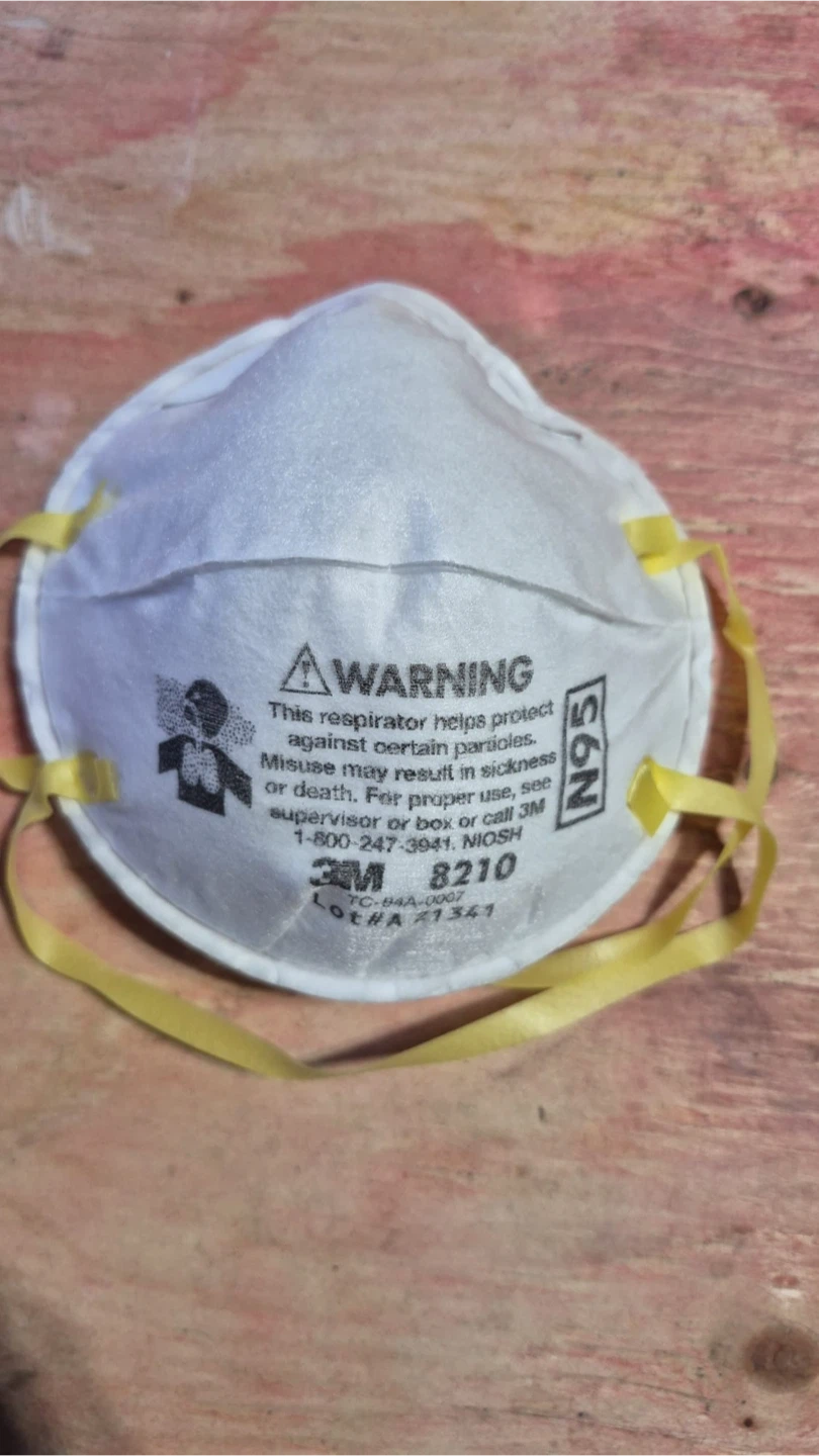3M 8210 N95 Particulate Respirator Masks - photo 3