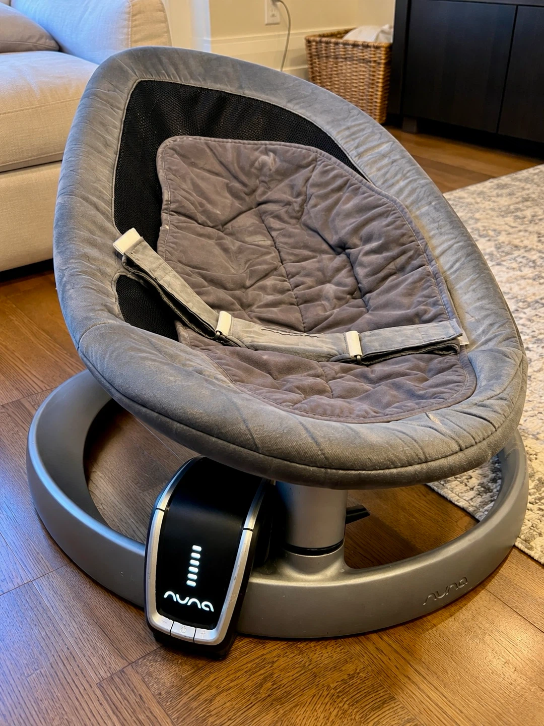 NUNA LEAF CURV BABY SWING + LEAF WIND MOTOR – 6-SPEED