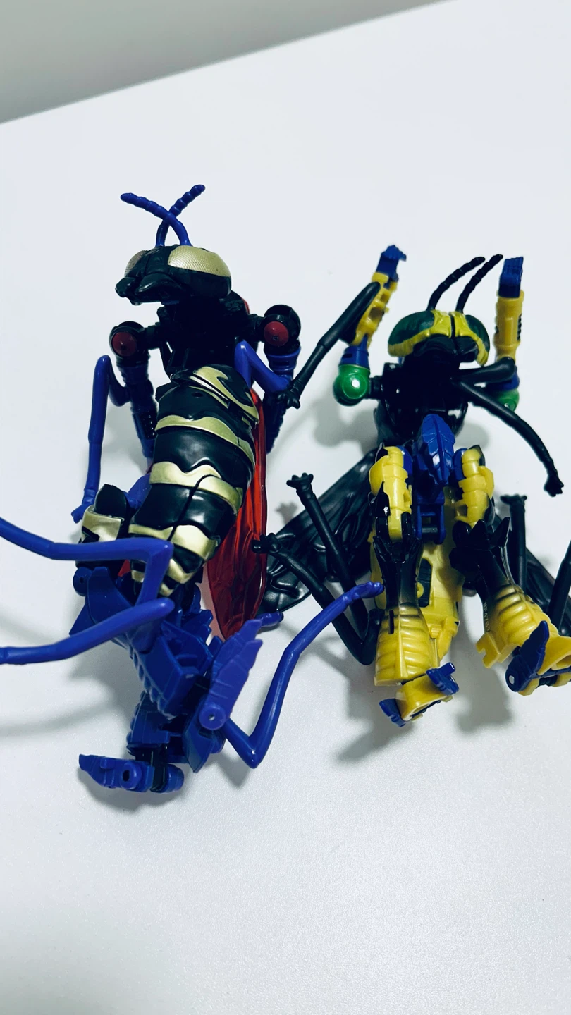 Transformers Insect Robot Action Figures – Set of 2 - photo 2