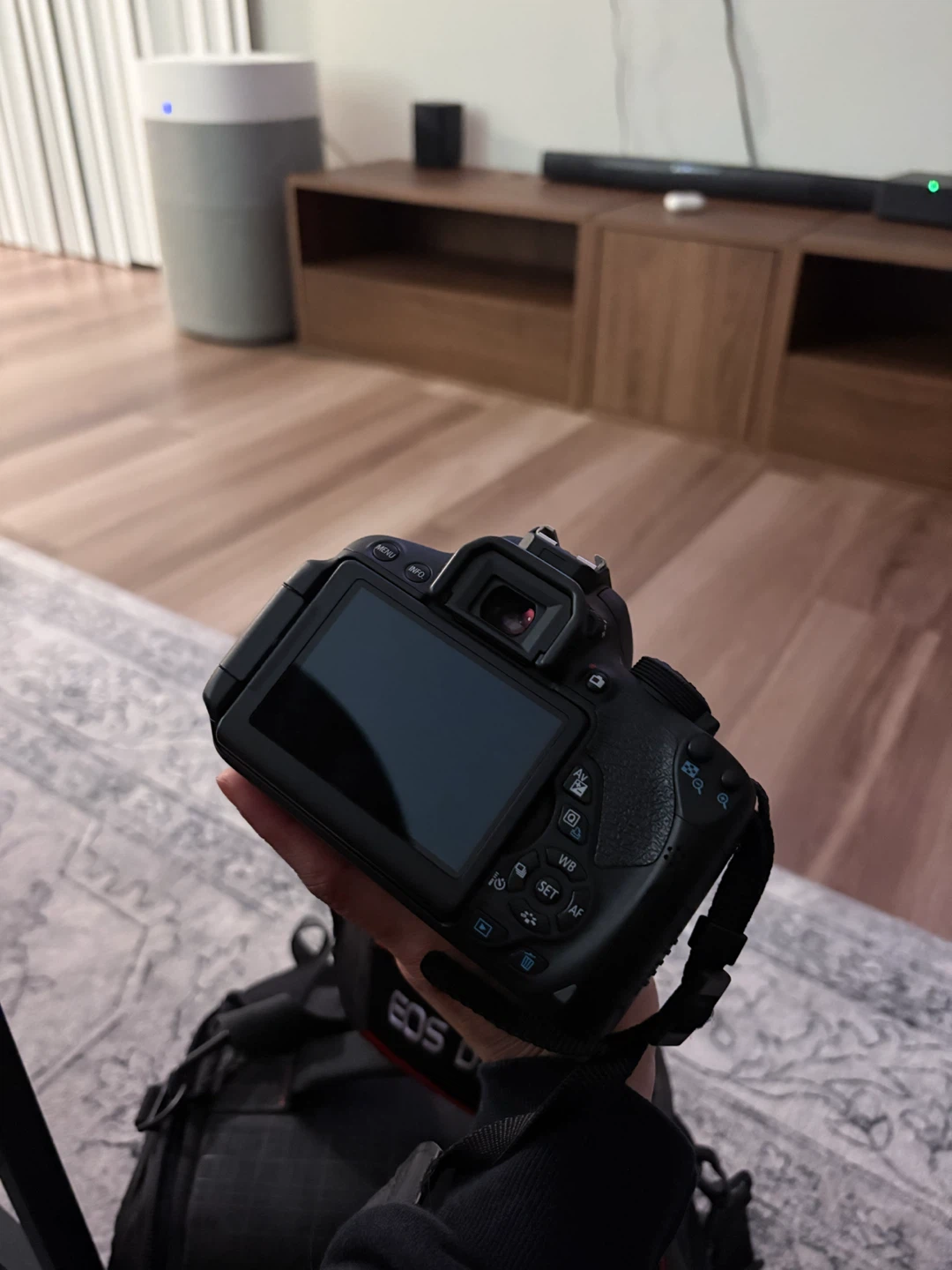 Canon EOS Rebel T5i with 18-55mm Lens - photo 3