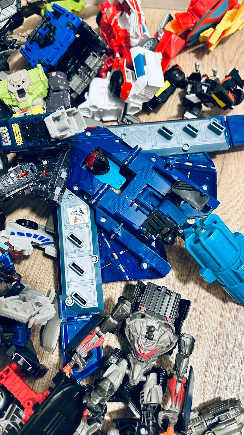 Transformers Action Figures & Parts – Large Mixed Lot - photo 4