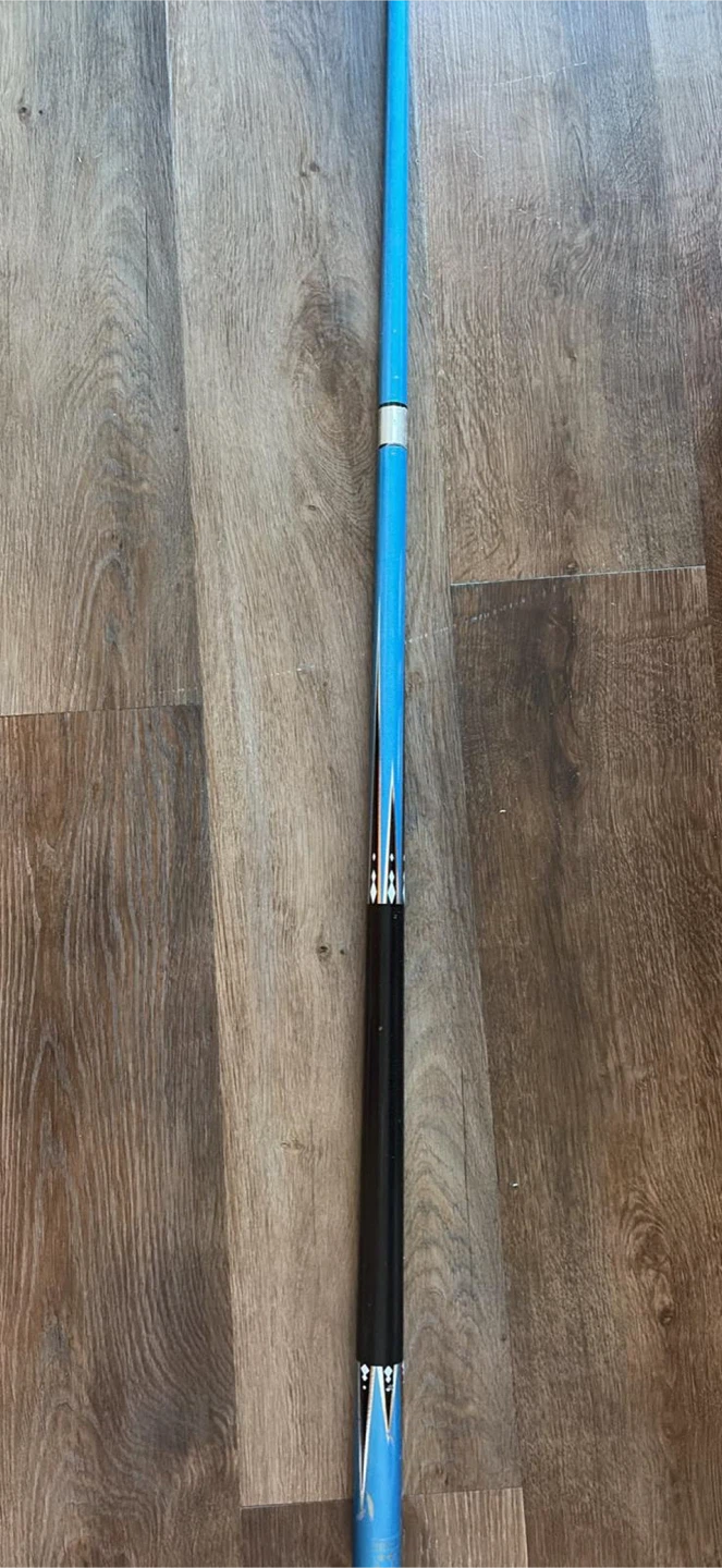 Fiber-Tek Pool Cue Stick with Chalk