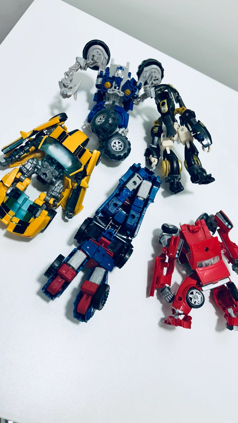 Transformers Action Figures – Lot of 5 – Bumblebee – Sold As Is - photo 5