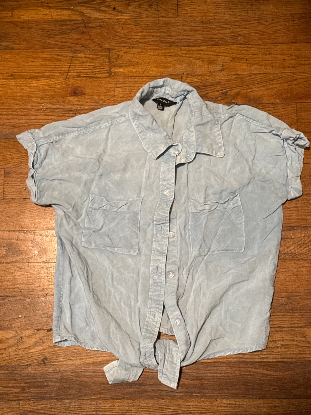 Size Small Light Blue Button-Down