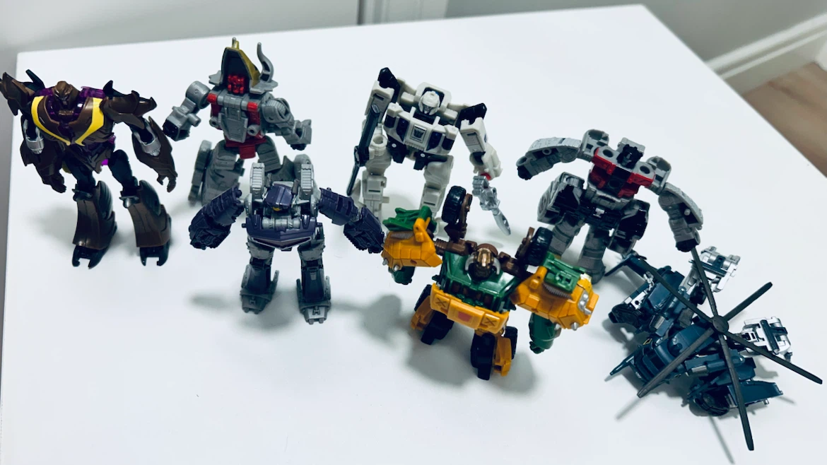 Transformers Hasbro Action Figures – Lot of 7 - photo 2