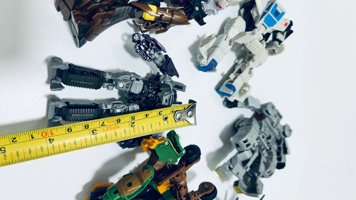 Transformers Hasbro Action Figures – Lot of 7 - photo 4