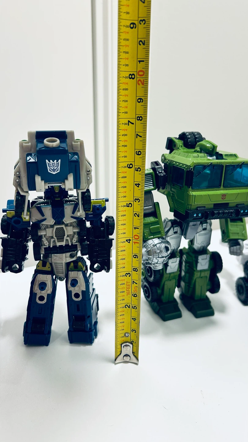Transformers Action Figures – Lot of 5 – Autobots & Decepticons - photo 3