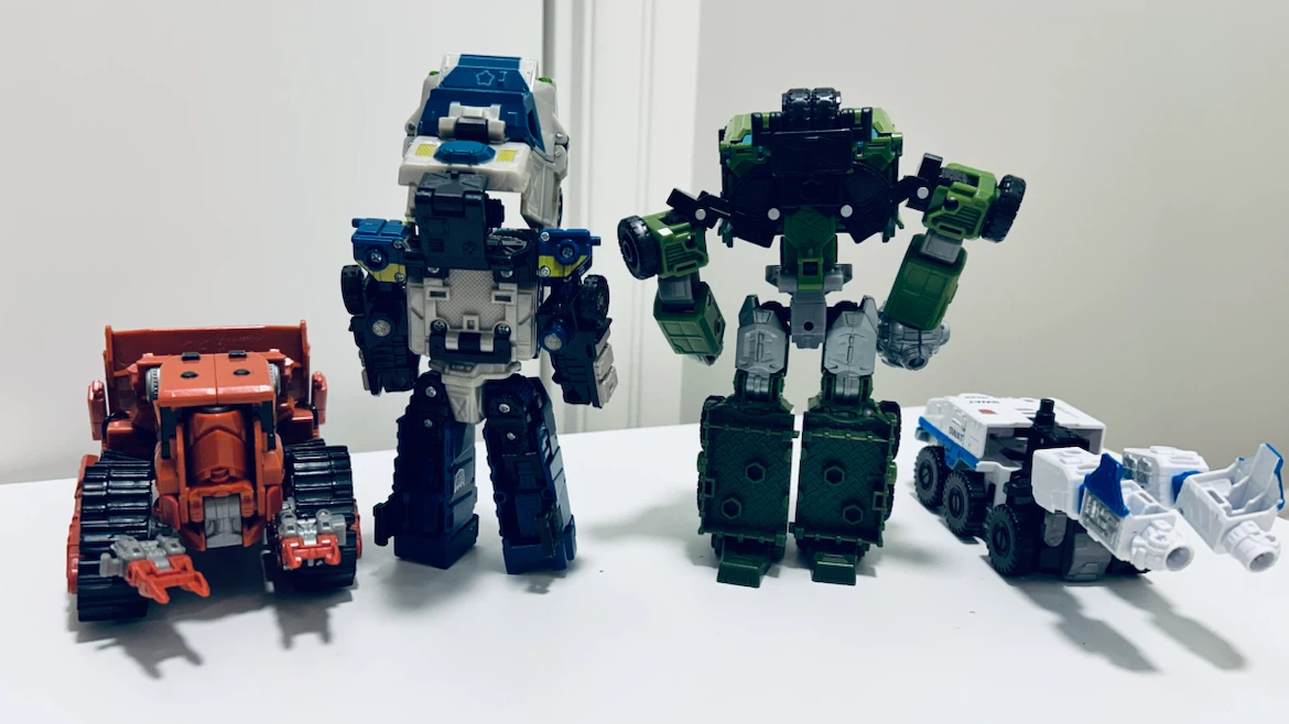 Transformers Action Figures – Lot of 5 – Autobots & Decepticons - photo 4