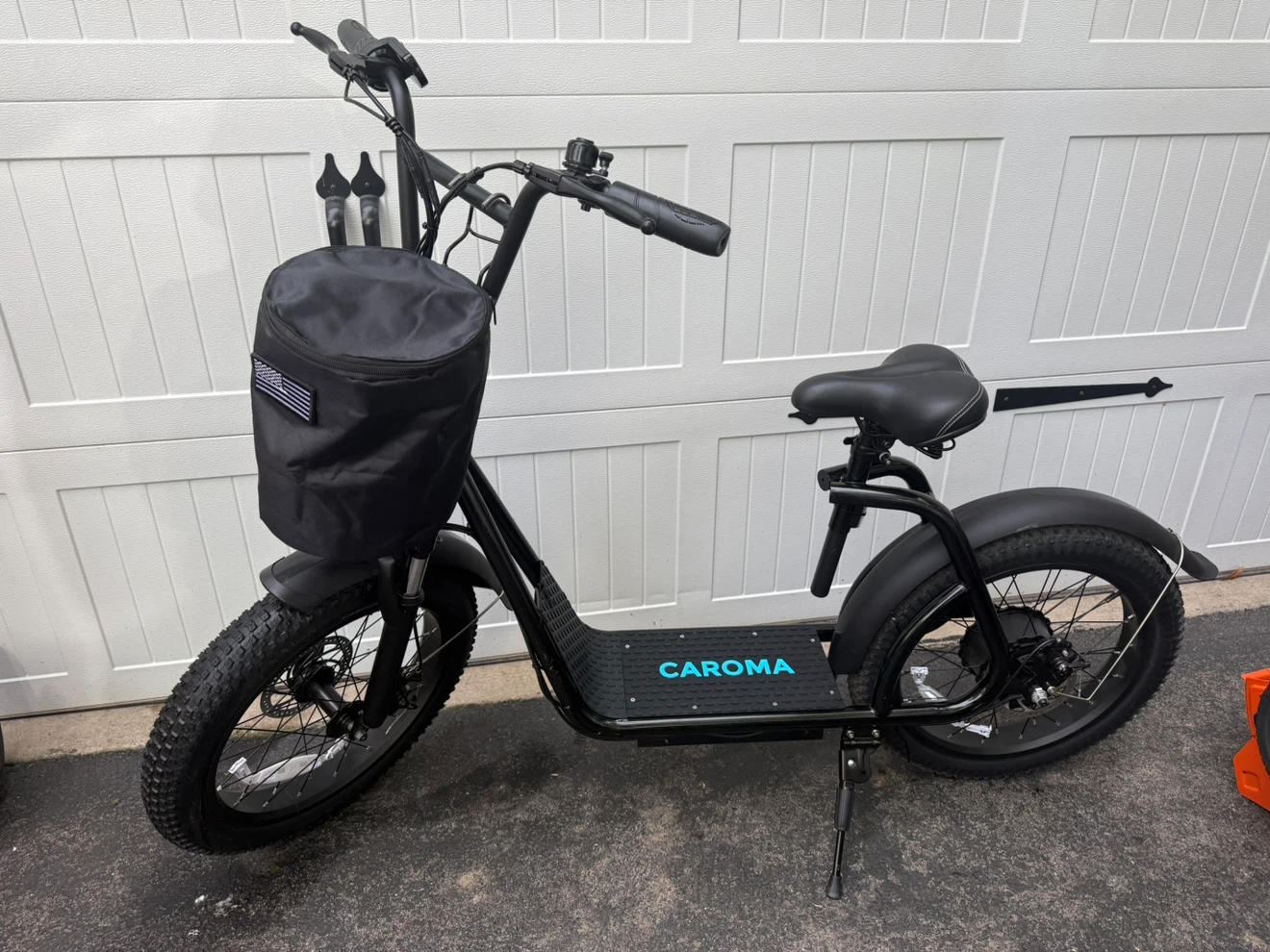 Caroma Electric Scooter with Seat