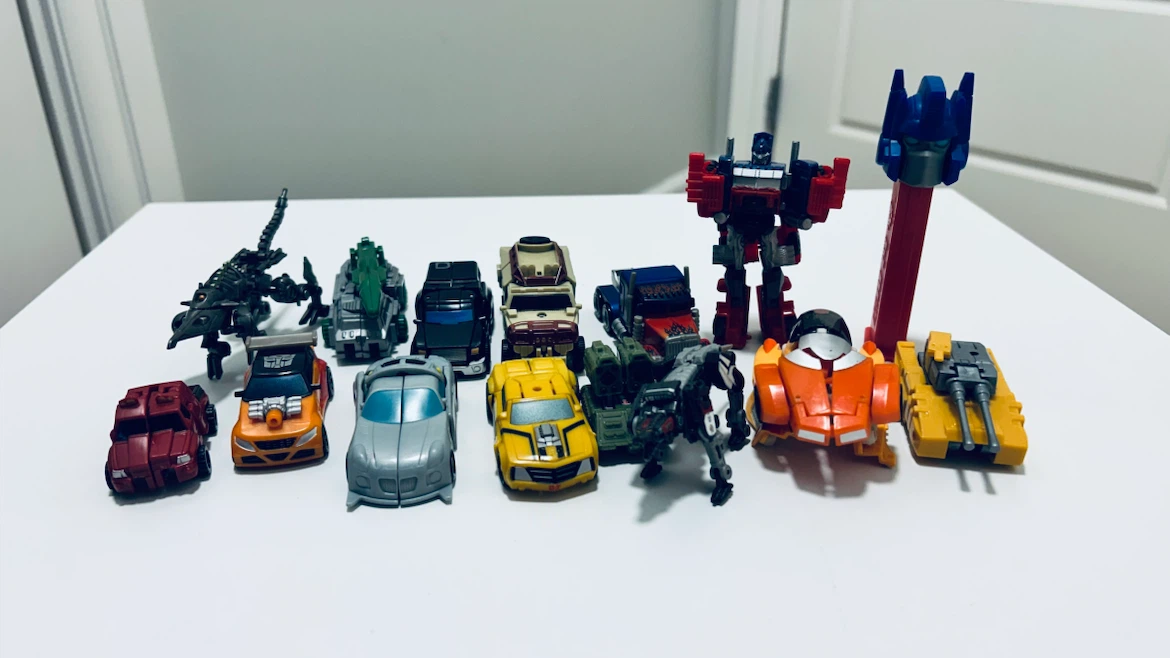 Transformers Hasbro Action Figures & Vehicles Toy Lot – Mixed