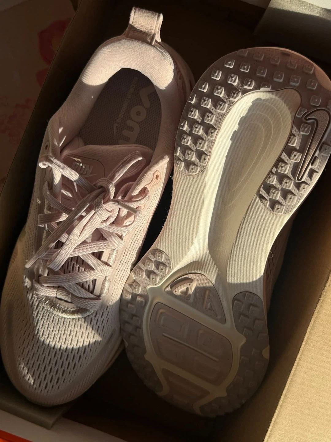 Nike Vomero 18 Women's Size 8.5