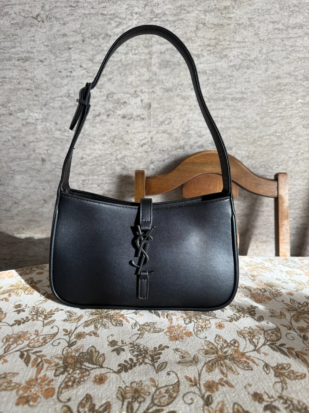 Black Shoulder Bag