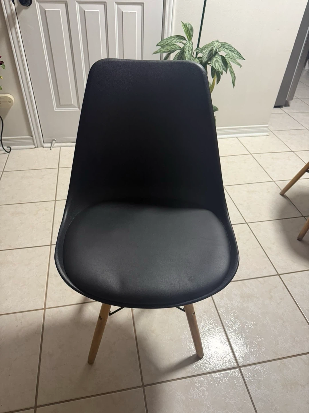Chairs (8pcs available) GTA