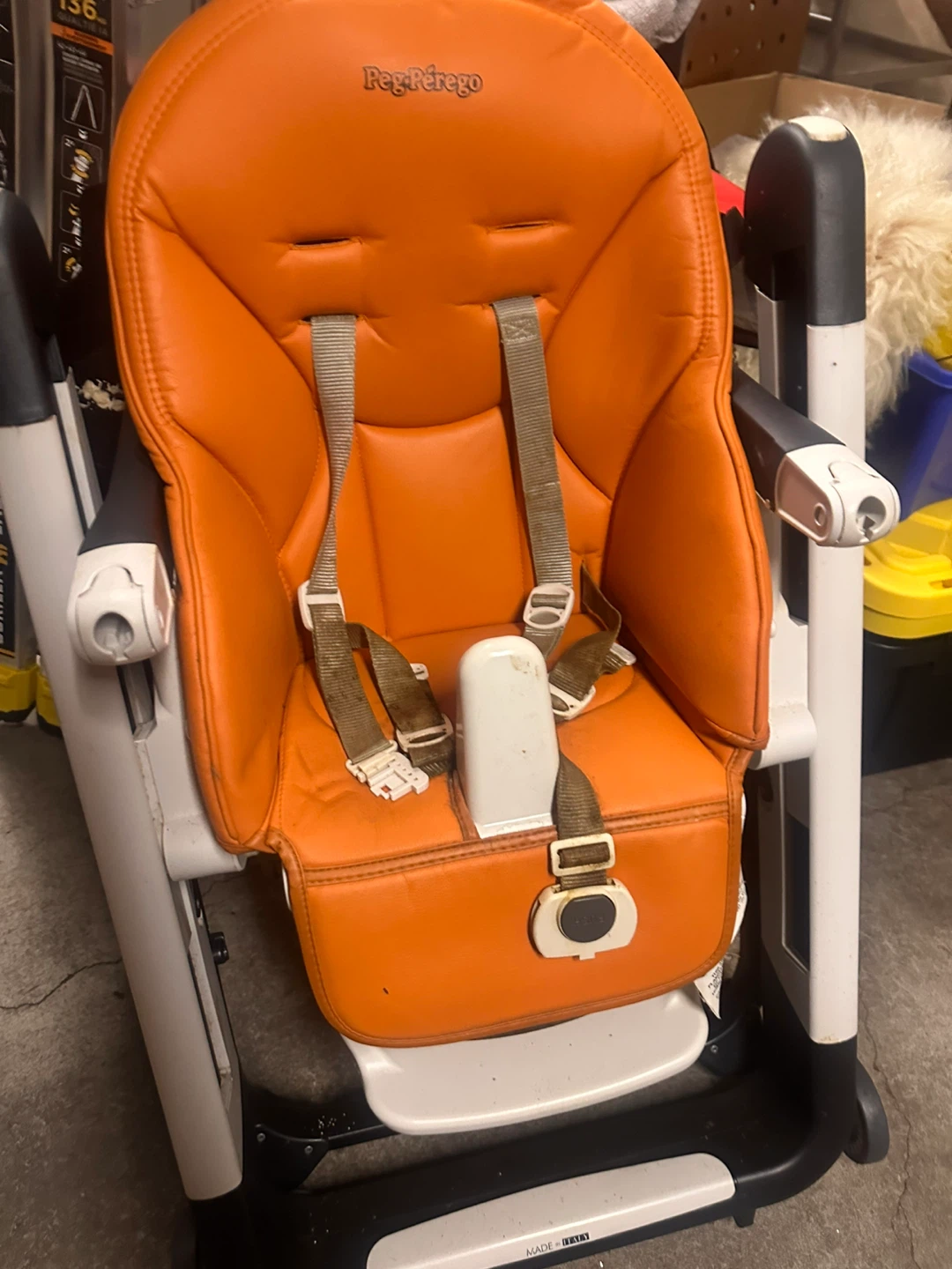 Peg Perego High Chair - Orange need to clean - photo 3