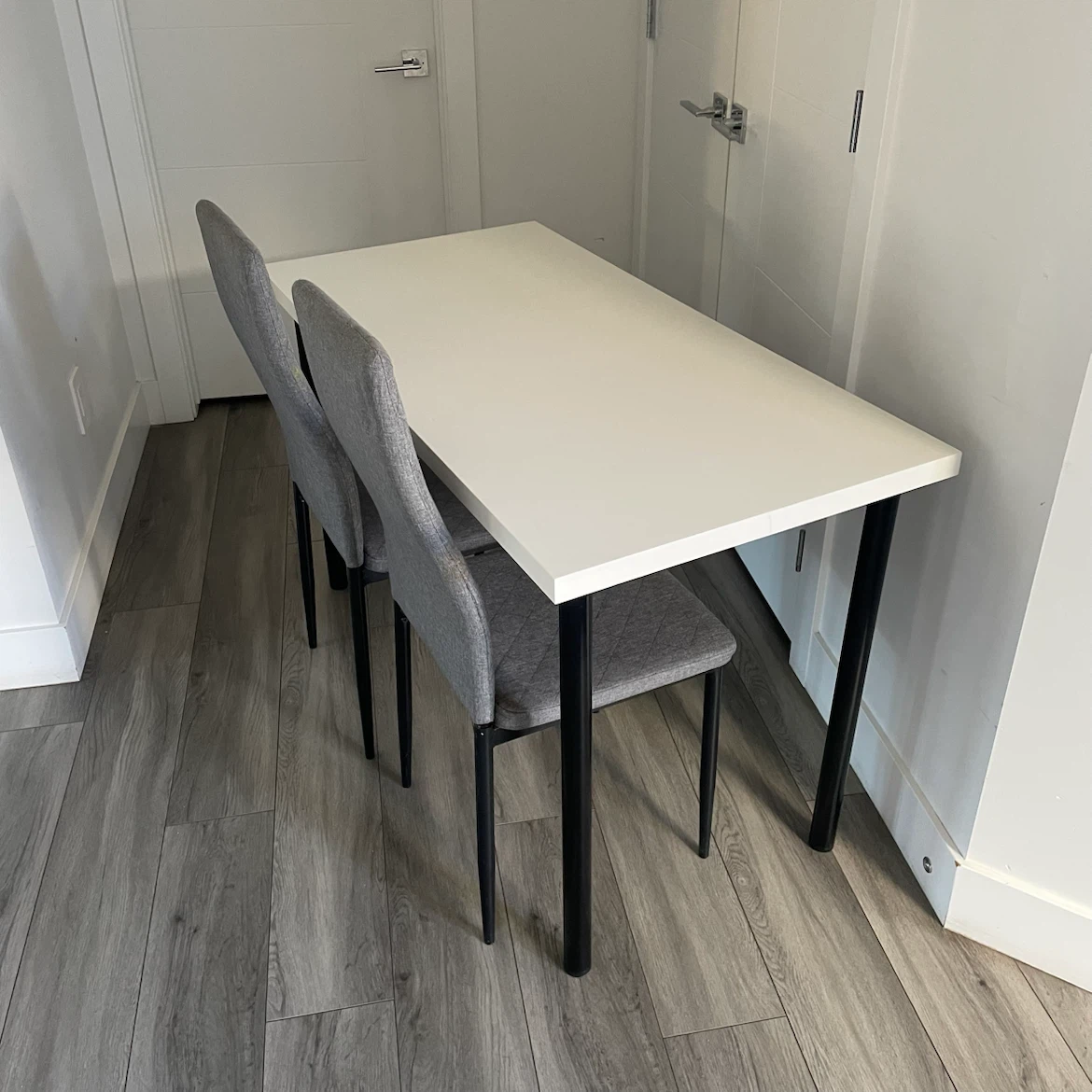 Table - photo 4
