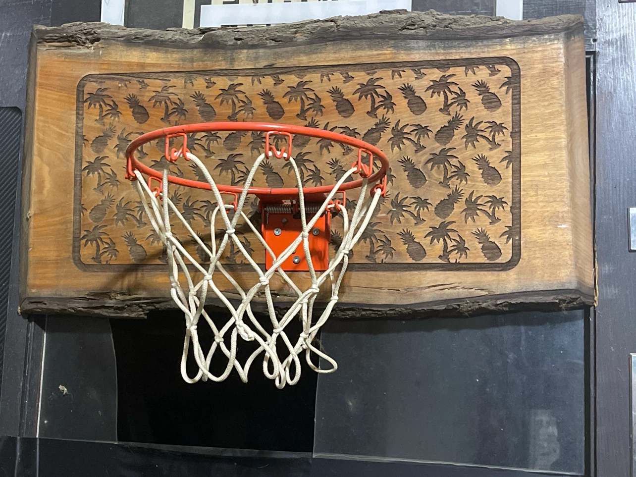 Mini basketball hoop