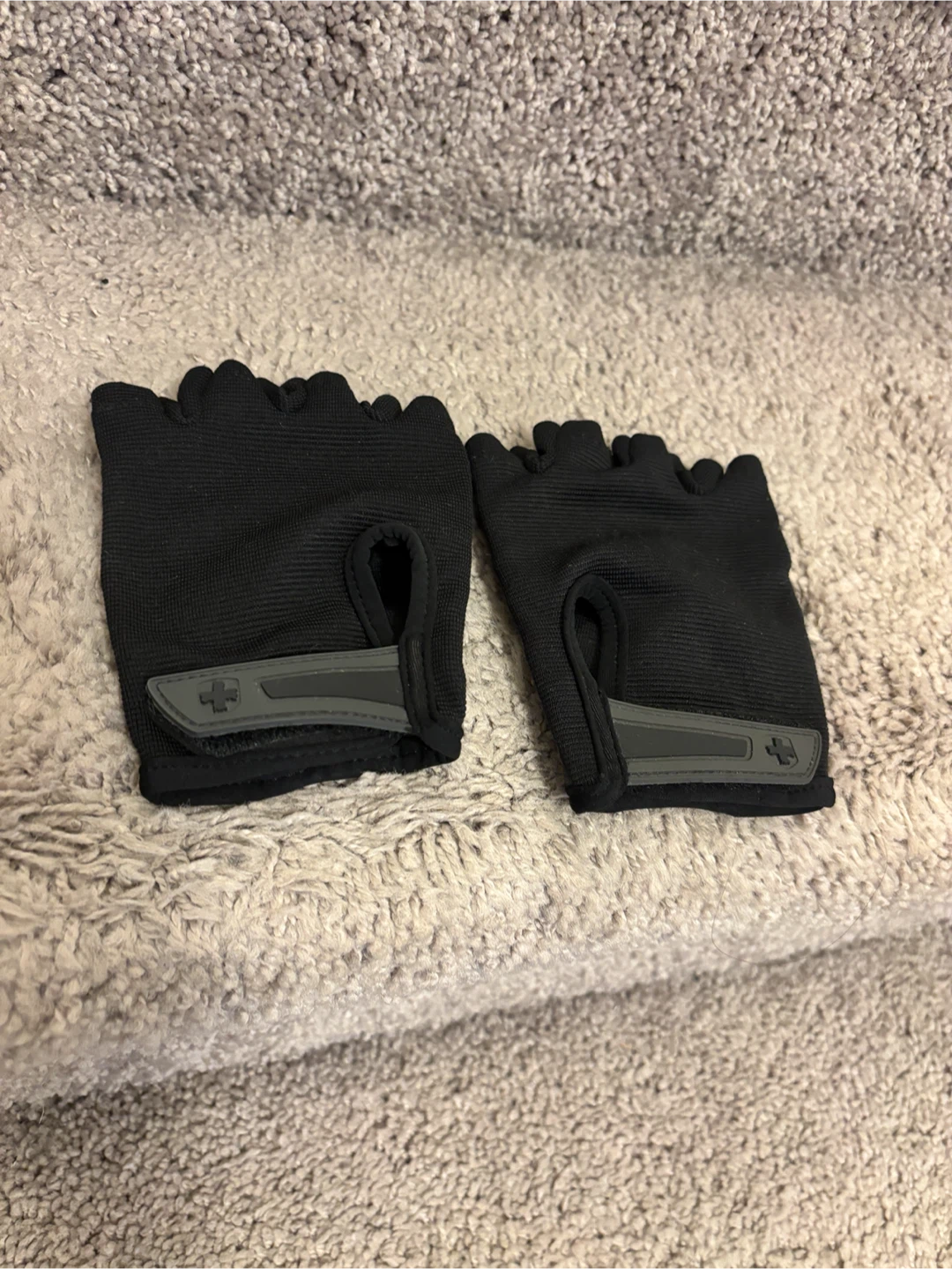 Harbinger Weightlifting Gloves – Men’s Size M