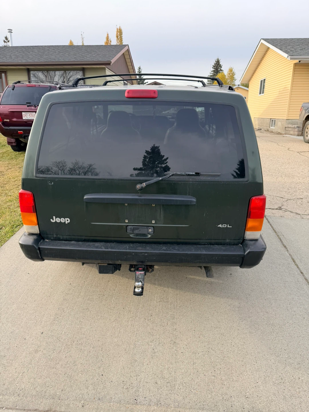 Jeep Cherokee - photo 3