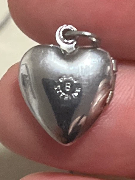 Assorted VTG Sterling Silver Charms - photo 4
