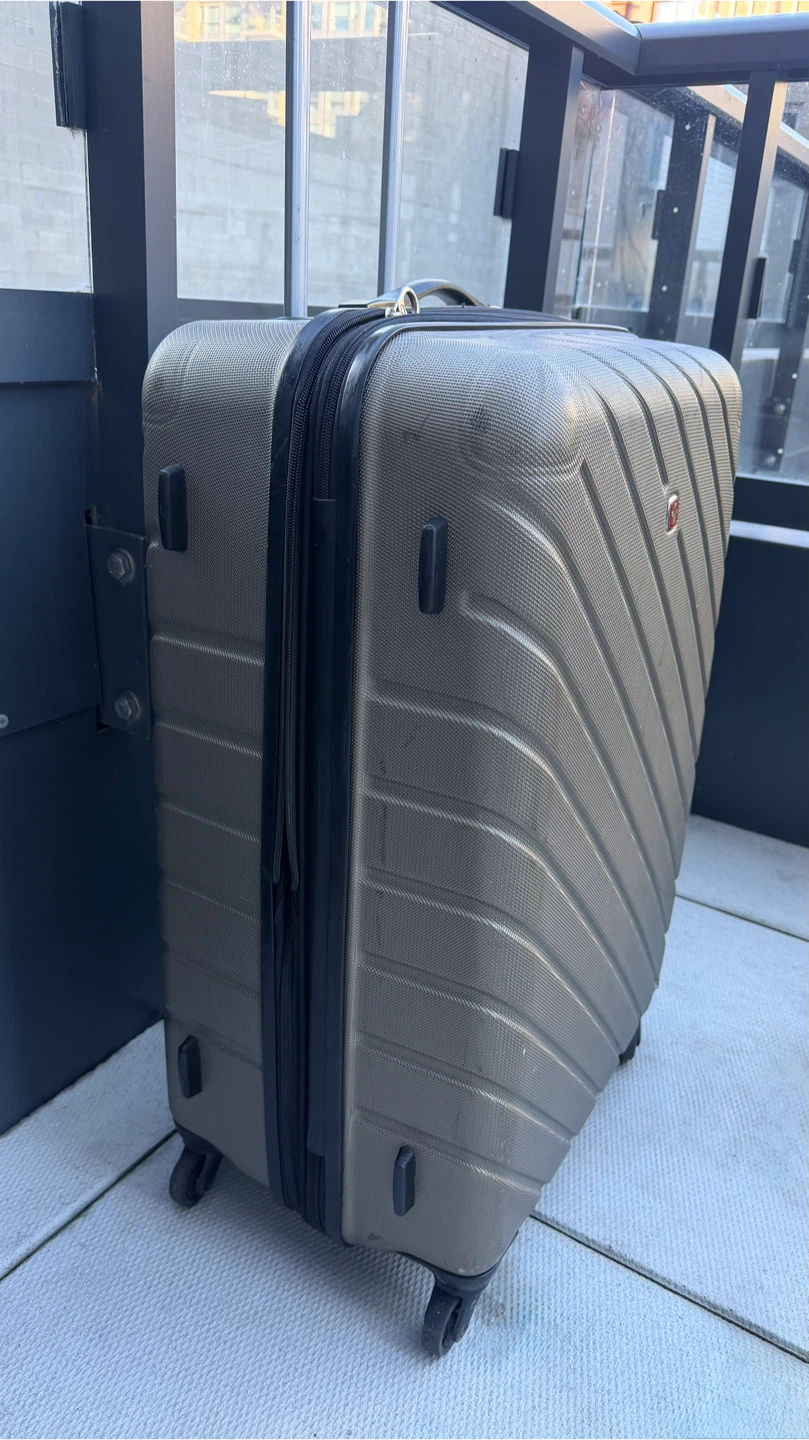 Swiss Gear Large Hardside Expandable 4-Wheel Luggage, Khaki - photo 4