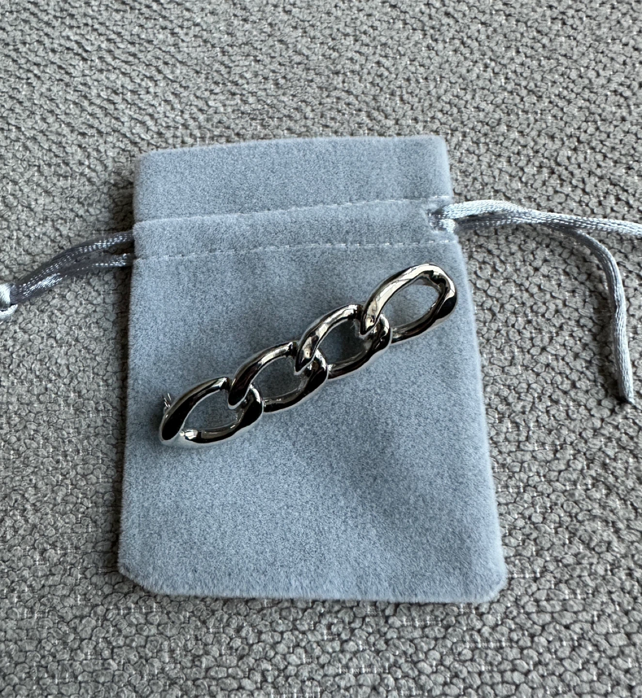 Silver-tone chunky chain brooch
