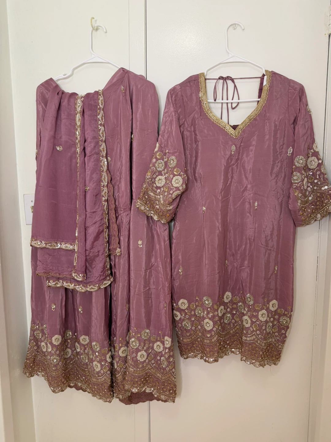 10% off Mauve Embroidered Sharara Set - photo 2