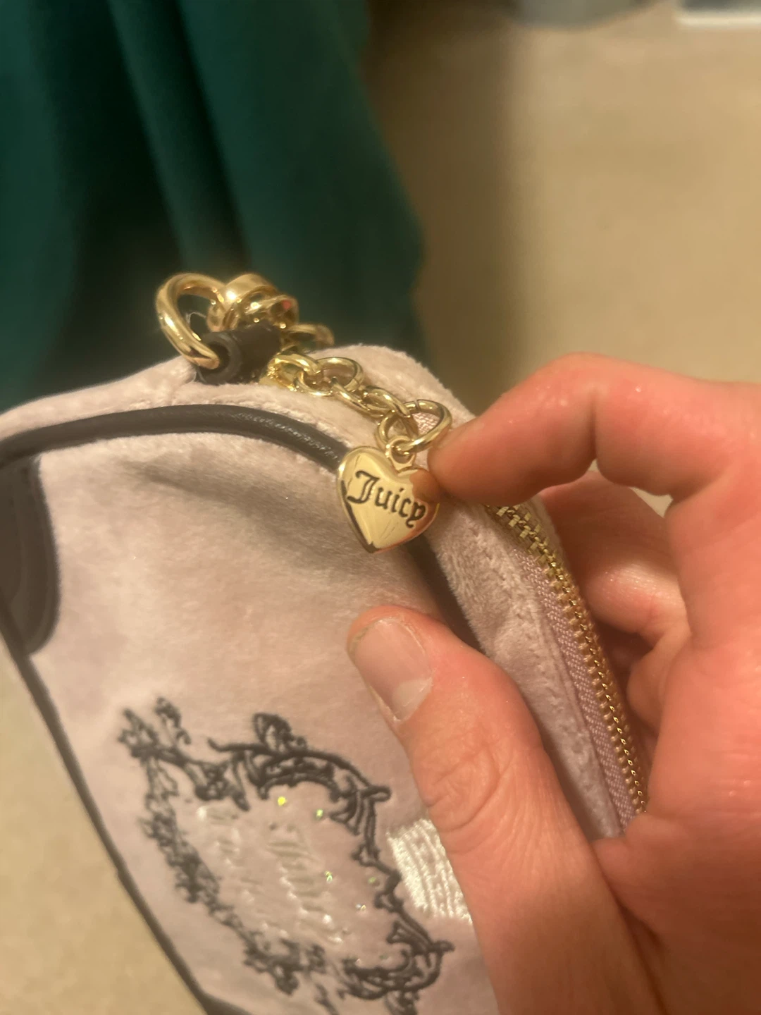 Juicy Couture velour crossbody bag - photo 3
