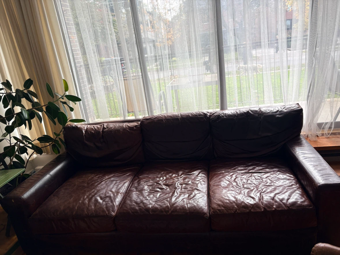 Title: Large Brown Leather Sofa 2.5m - Real Leather - Must Go